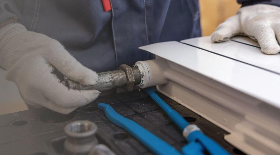 Expert burst pipe repair services in Collinsville, MS